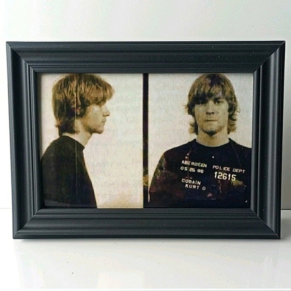 MUSIC Mugshots Kurt Cobain Nirvana Grunge 90s Guitar acoustic Nostalgia Frame - Picture 4 of 10